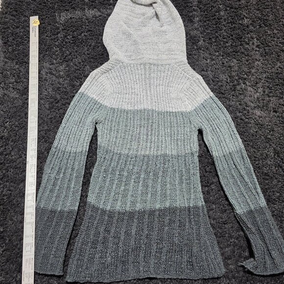 BCBG Max Azria Ombre Hooded Tunic Sweater Women’s Size S Gray Knit - Picture 10 of 12